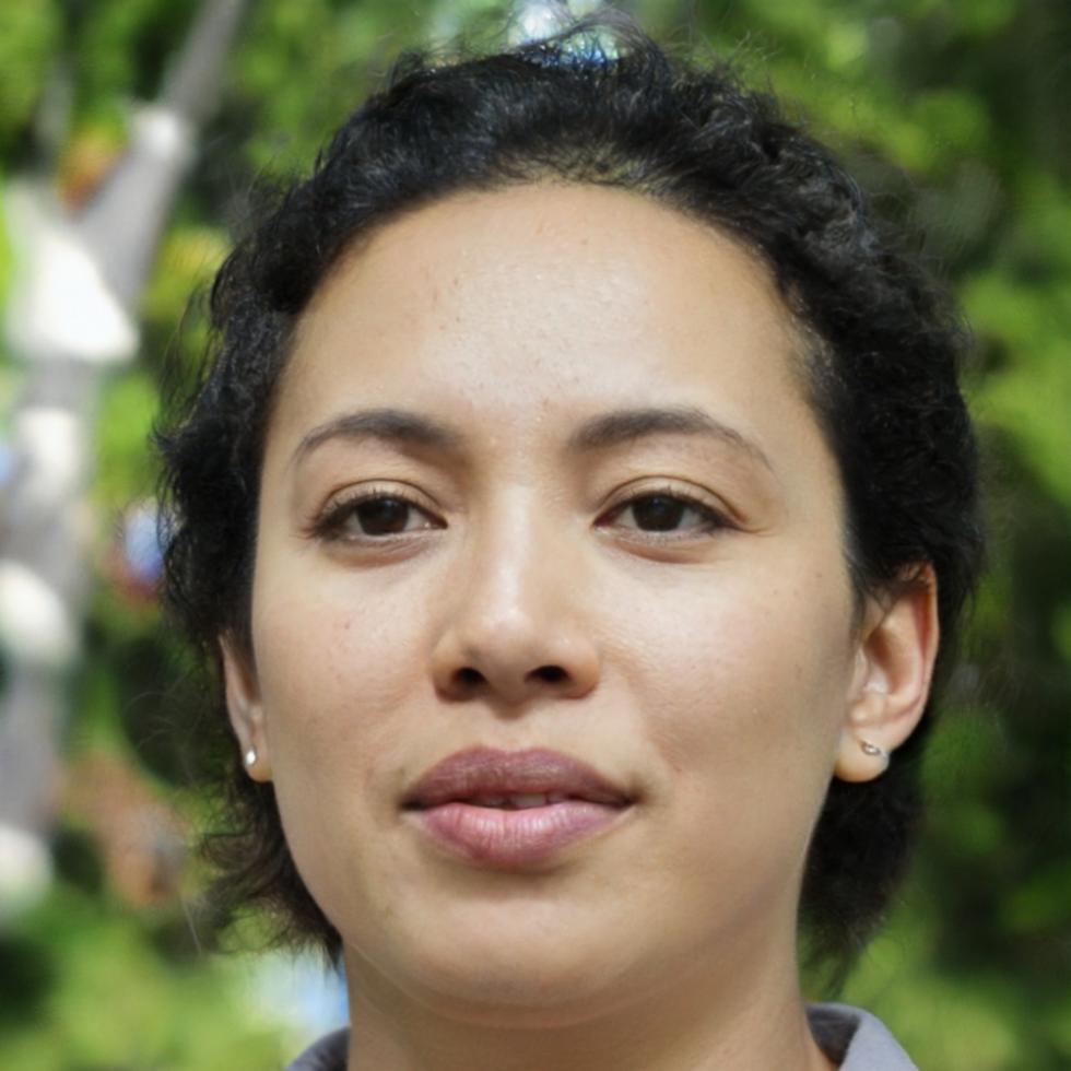 Sienna Thorne, Mobile Architecture Specialist